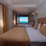 Hotel Daphne