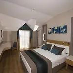 Palm World Side Resort & Spa