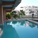 Hotel Domino Palace