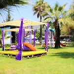 Pigale Family Club