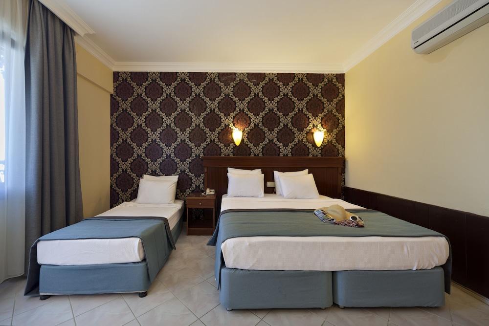 Crystal Bodrum 4*