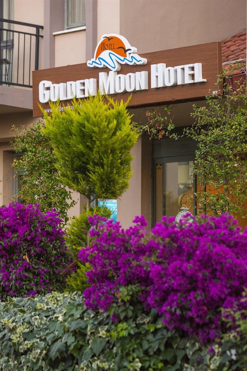 Golden Moon 3*
