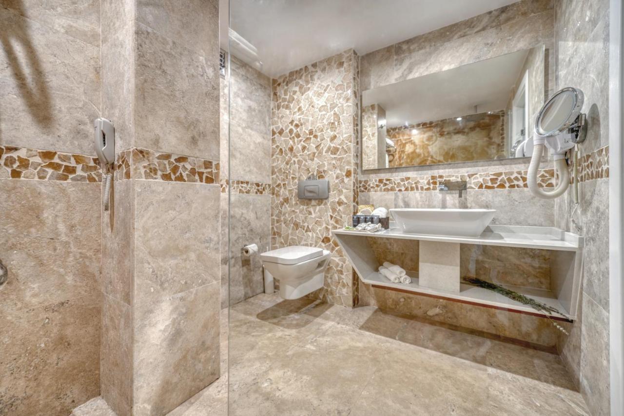 Hotel Peninsula Gardens (adults Only)