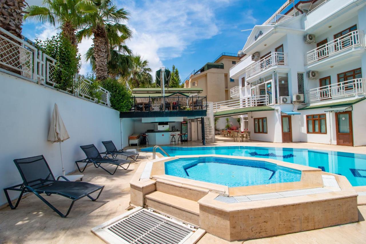 Castello & Aparts Hotel