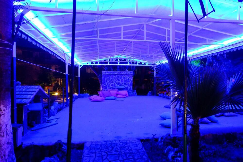 Erendiz Garden 3*