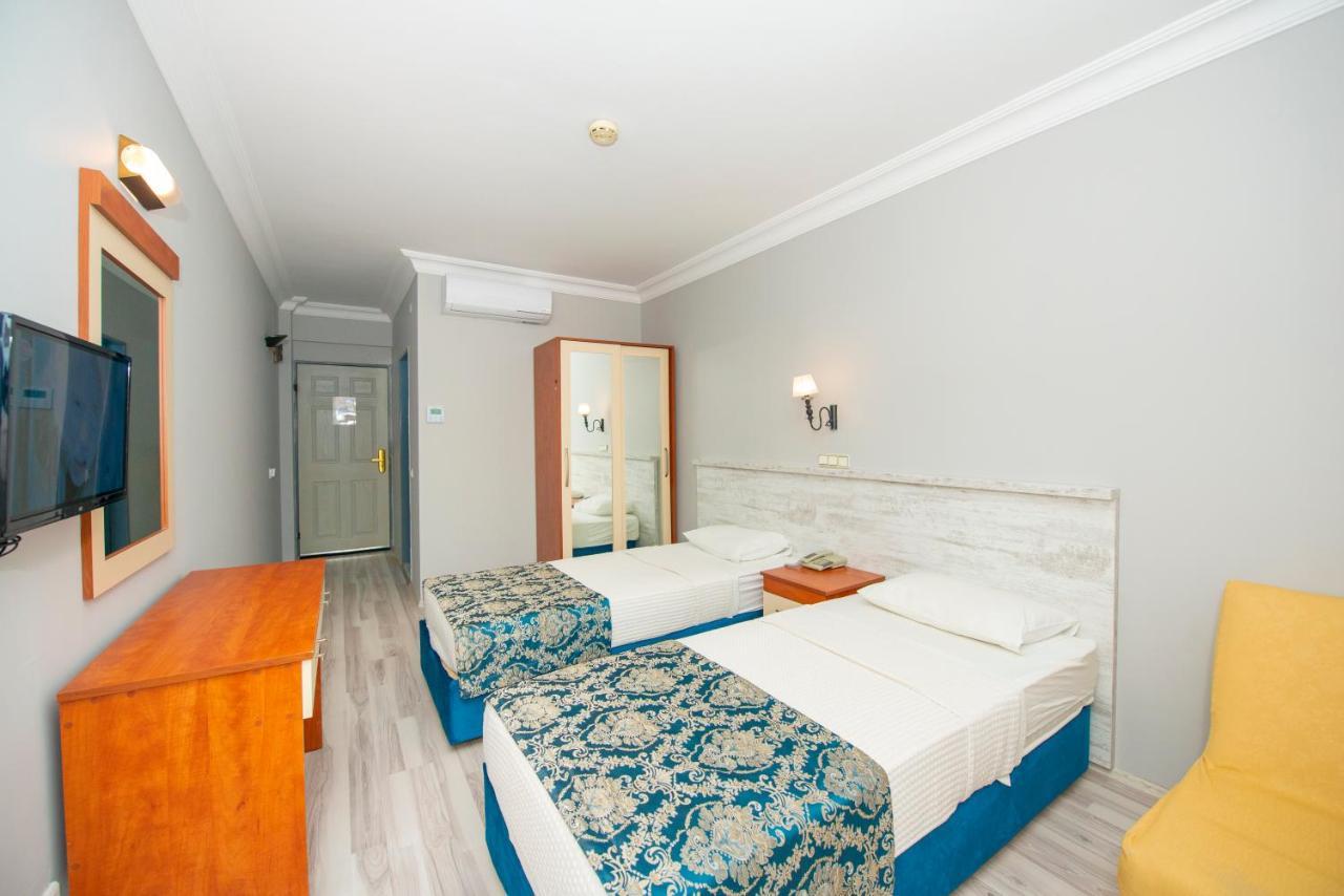 Hotel Golden Moon 3*