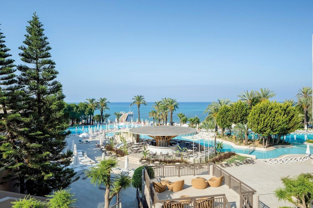 Resort Paloma Perissia 5*