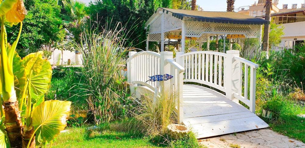Erendiz Garden Kemer