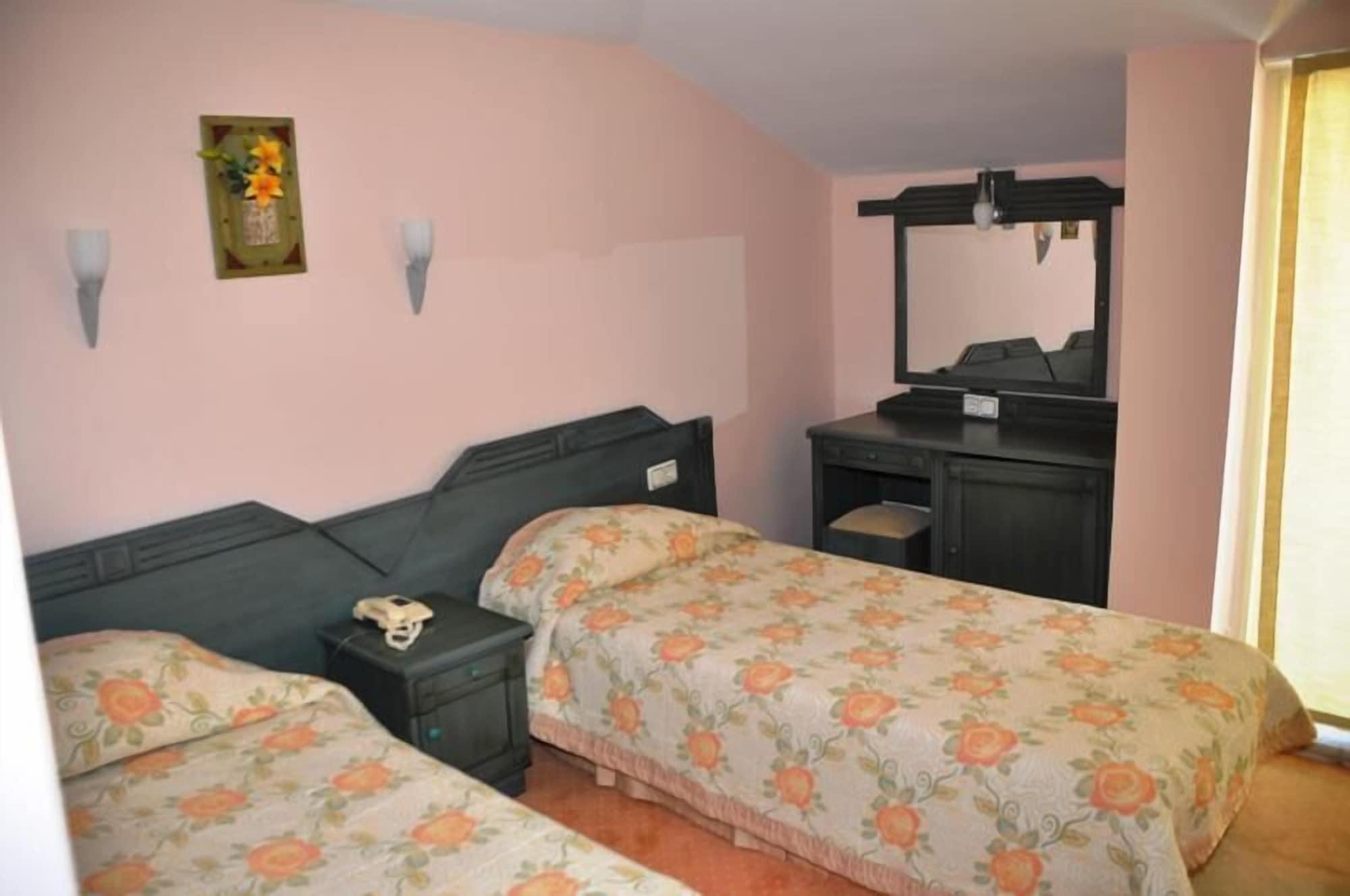 Aegean Park Hotel 3*