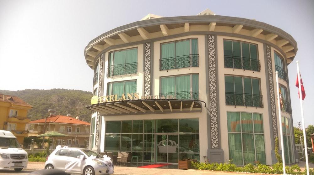 Hotel Exelans 3*