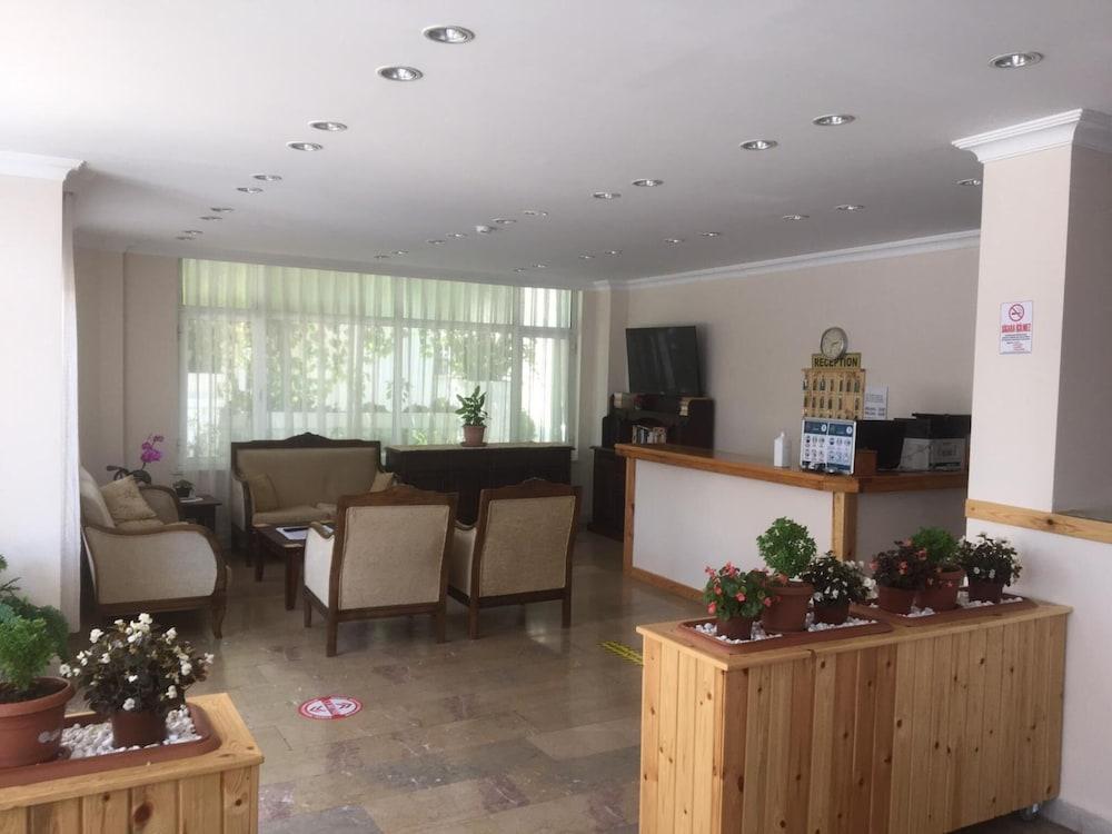 Unver Marmaris