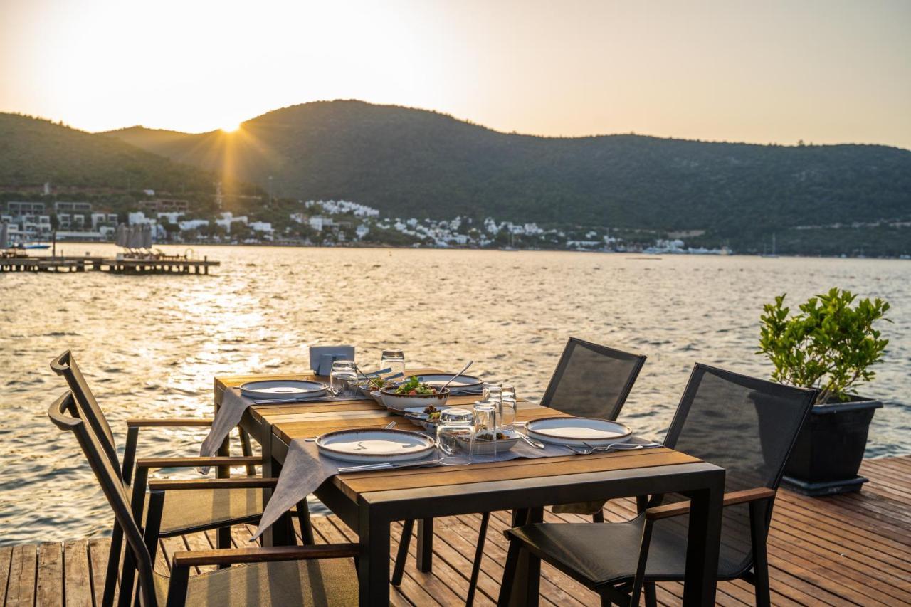 Hotel Moyo Luxury & 3*