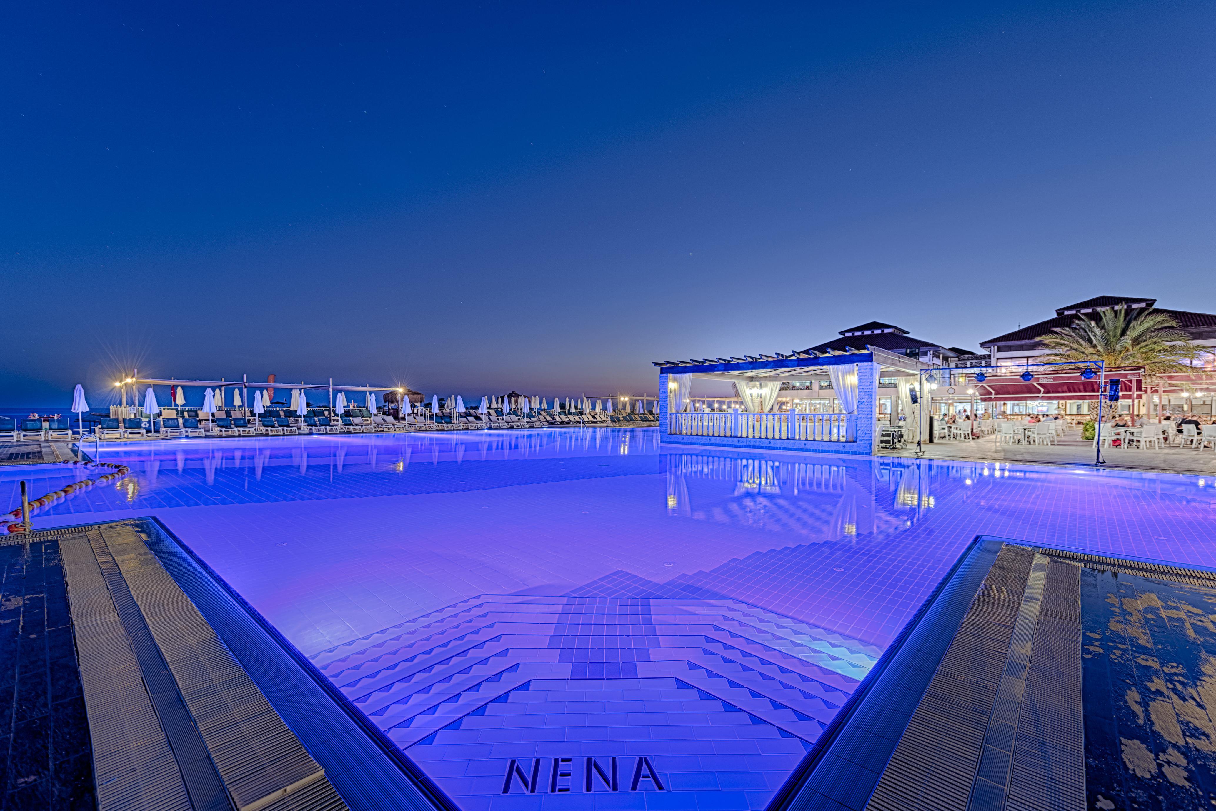 Club Nena Resort