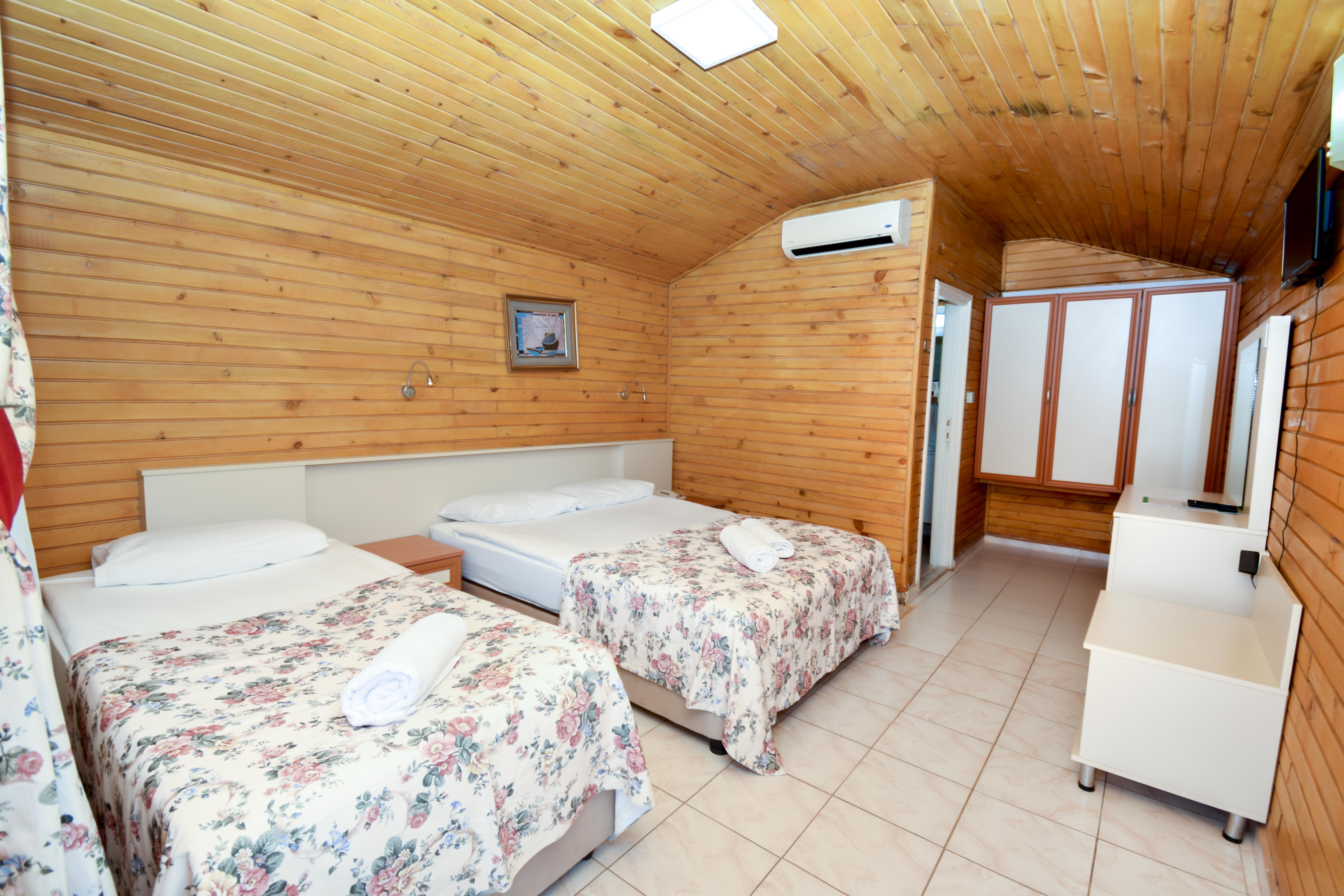 Hotel Altinkum 3*