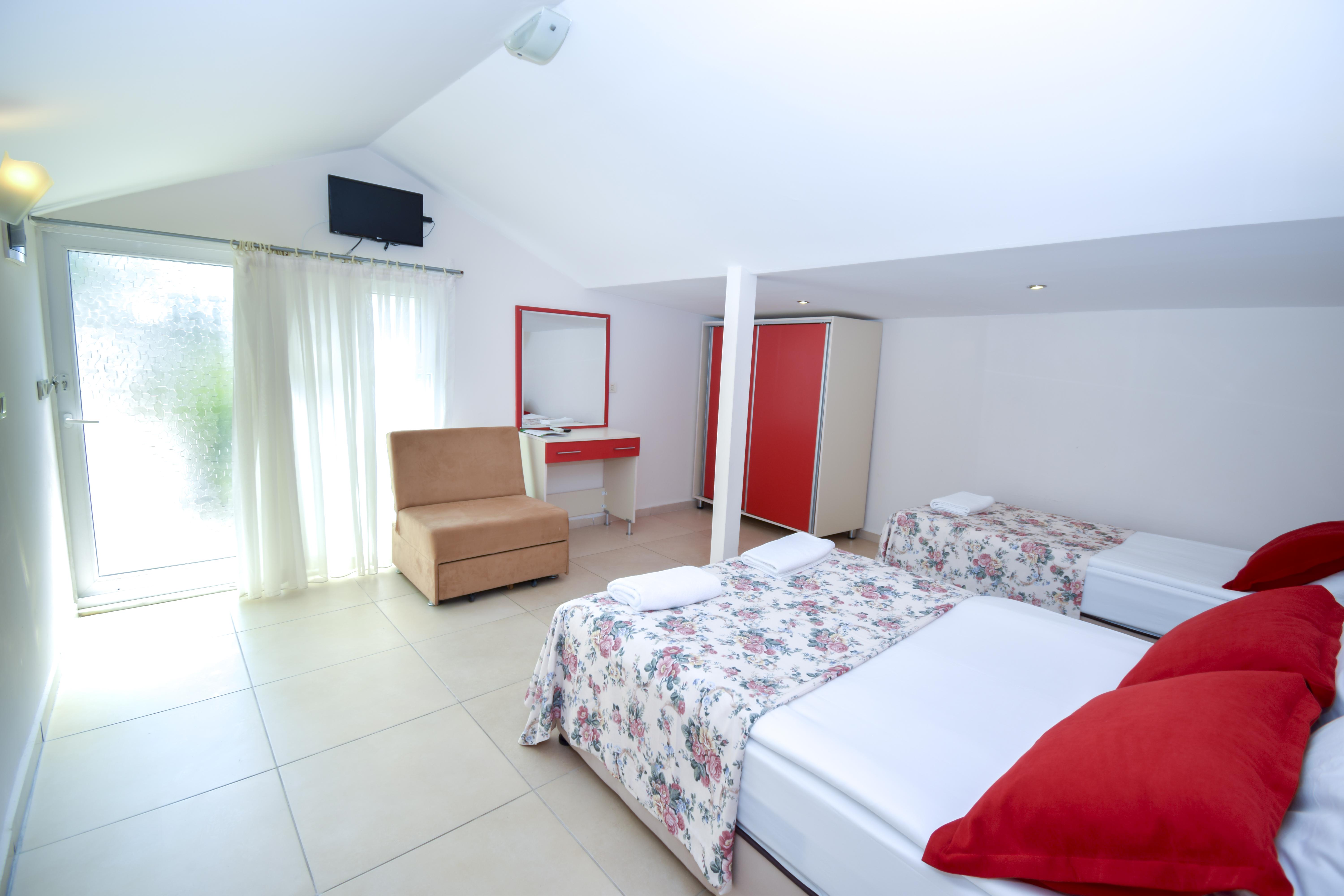 Altinkum 3*