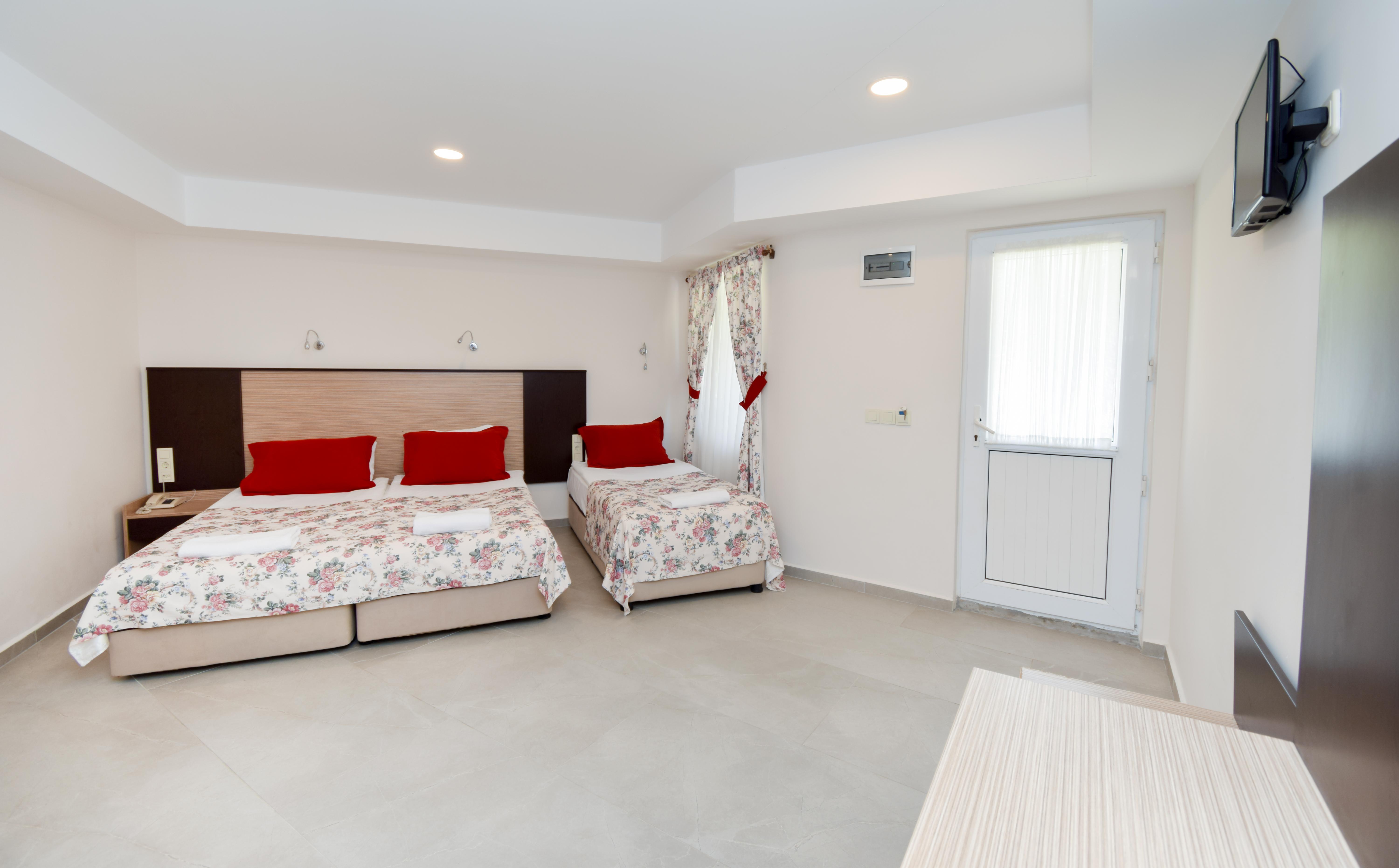 Altinkum 3*