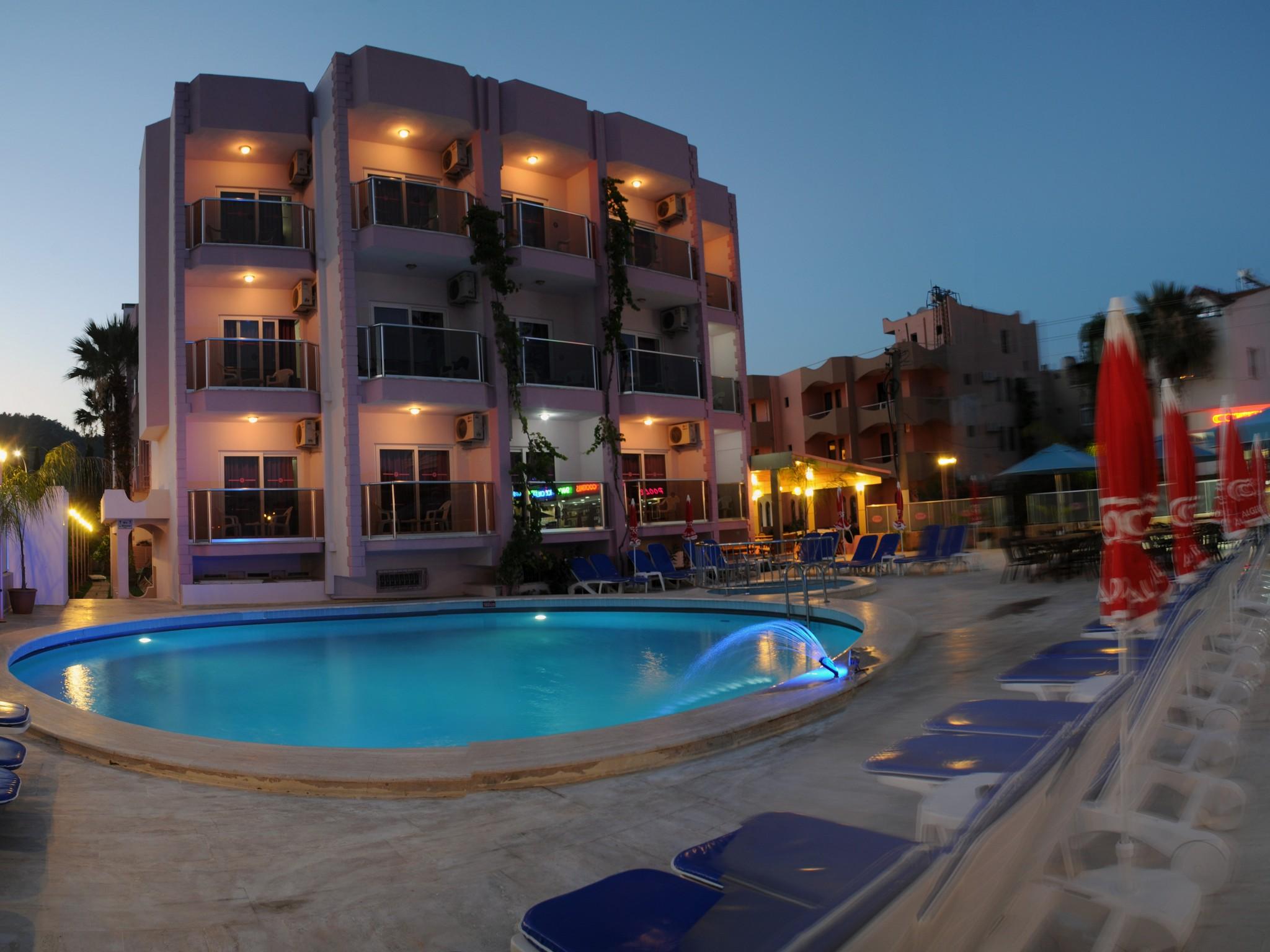 Hotel Rosy 2*