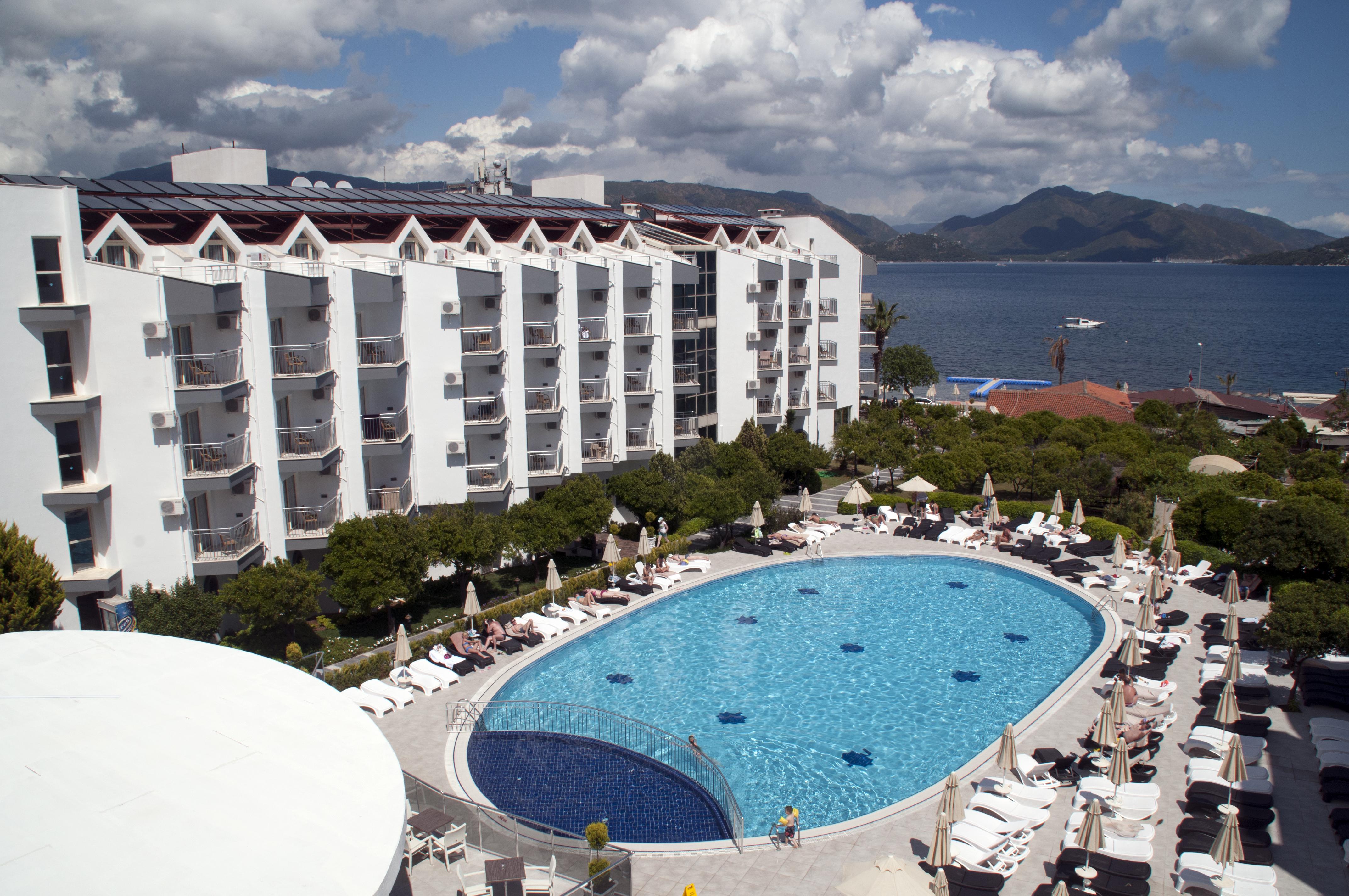 Luna Deluxe Hotel 5*