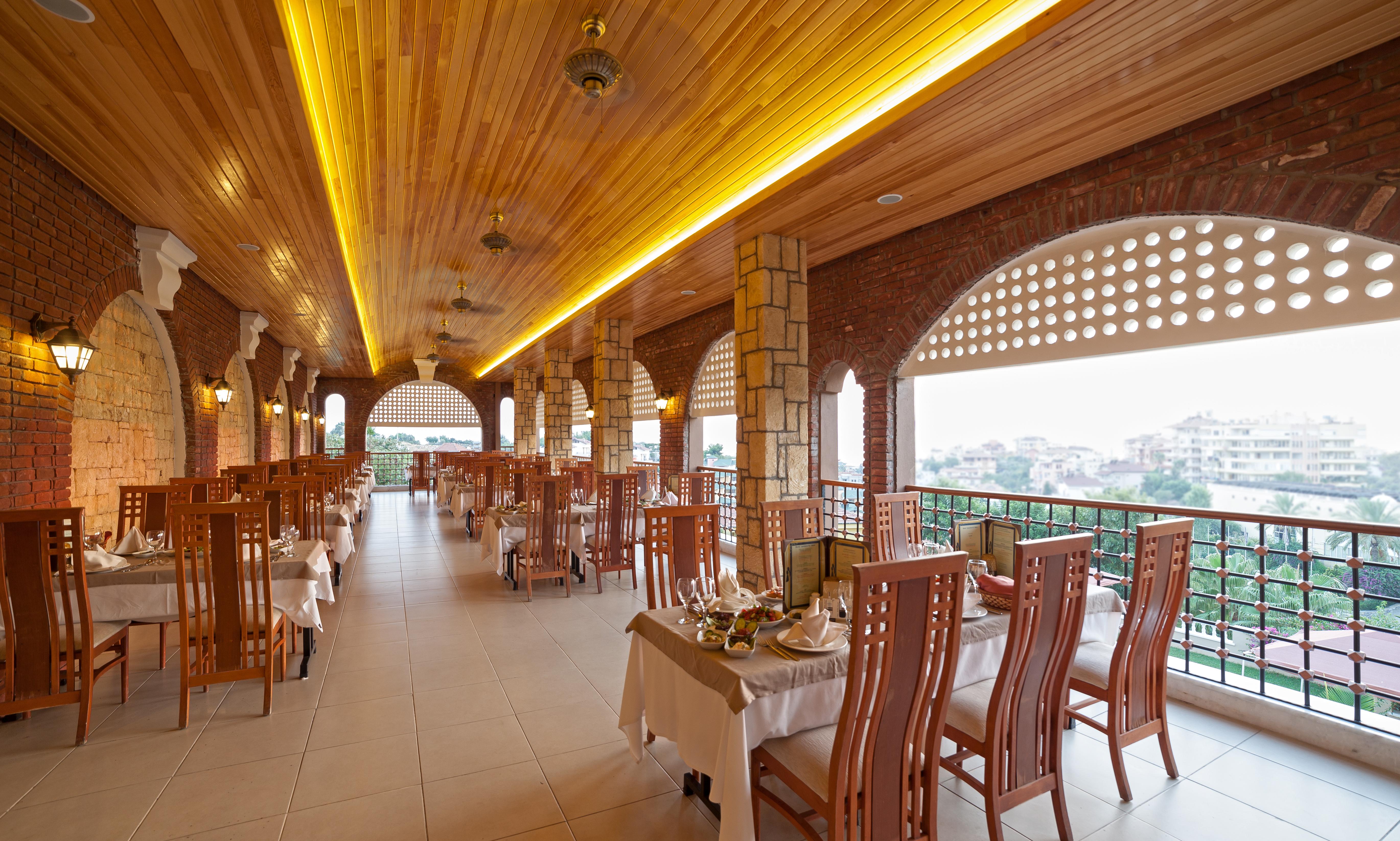 Club Paradiso Hotel 5*