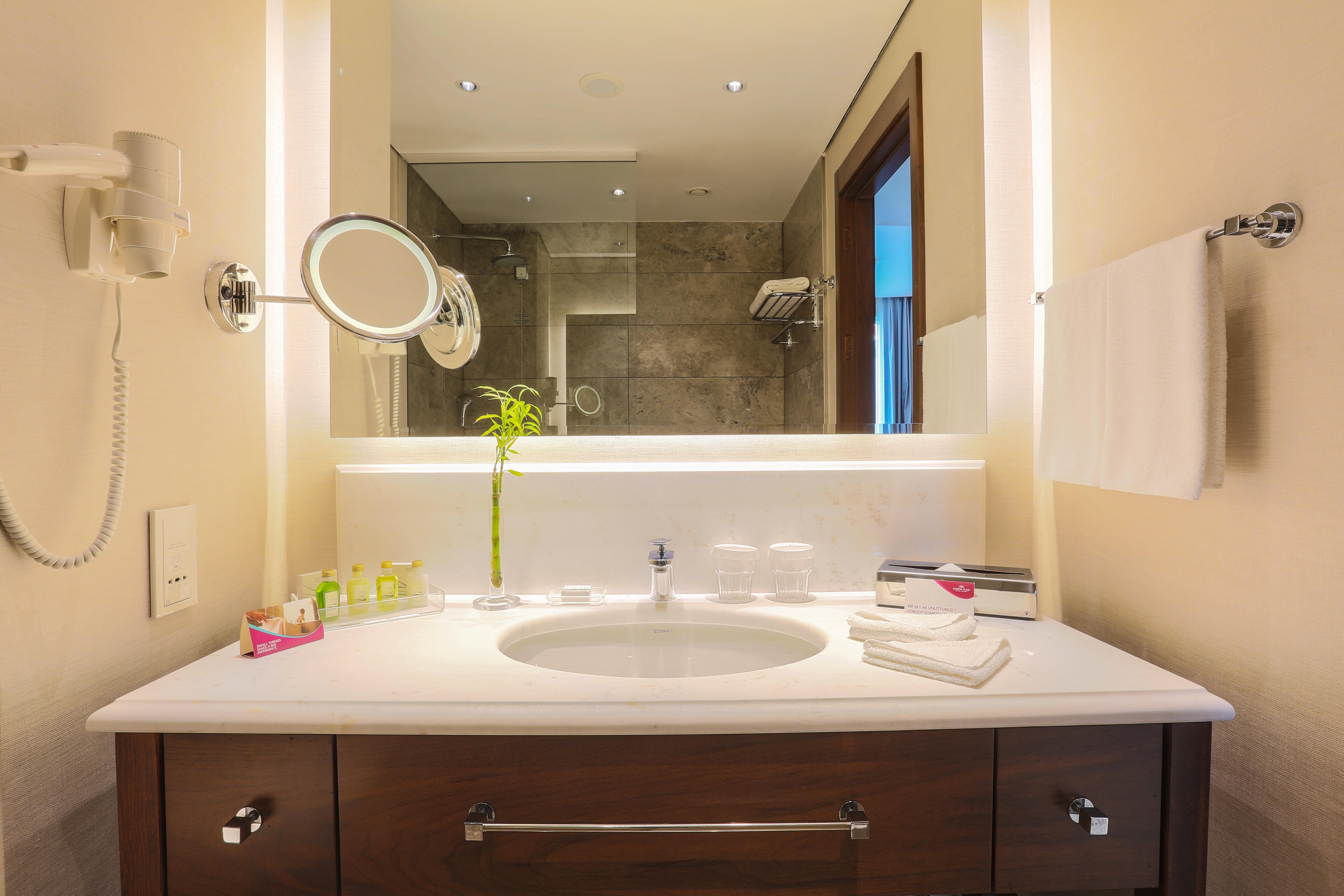 Hotel Crowne Plaza Oryapark By Ihg Istanbul