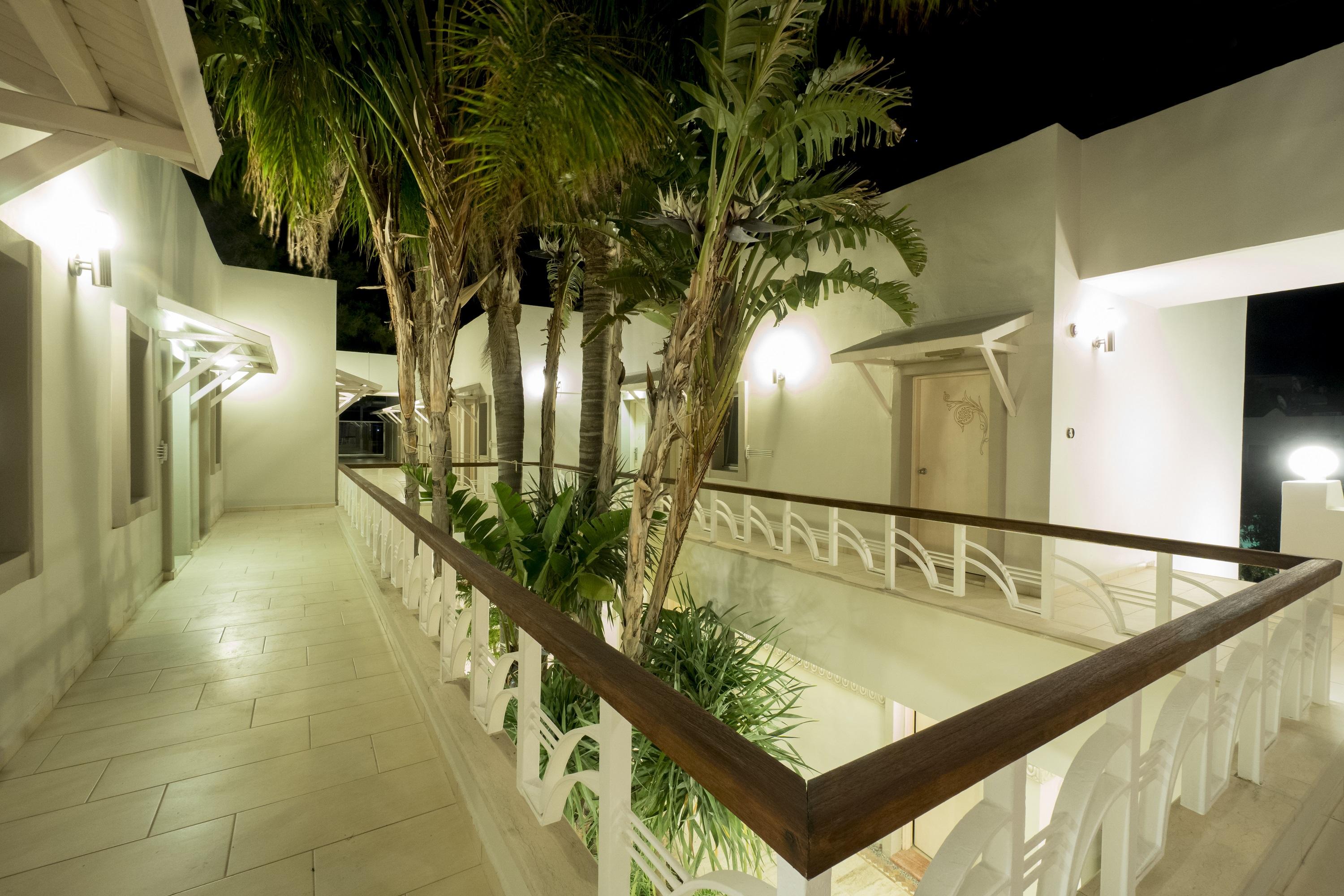 Babana Hotel 2*