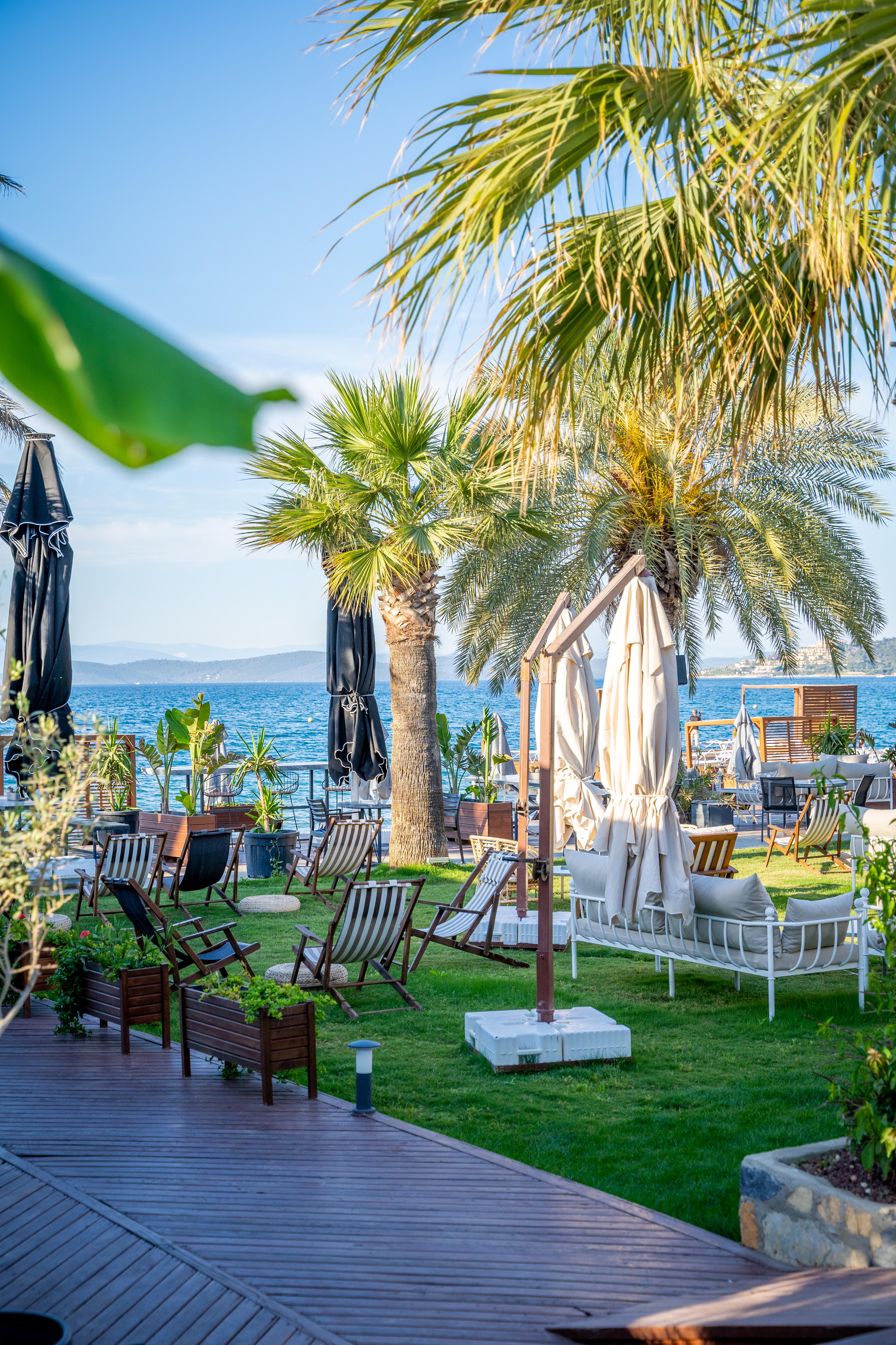 Hotel Moyo Luxury & 3*