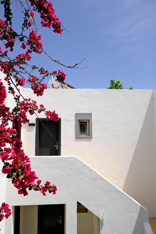 Hotel Moyo Luxury &