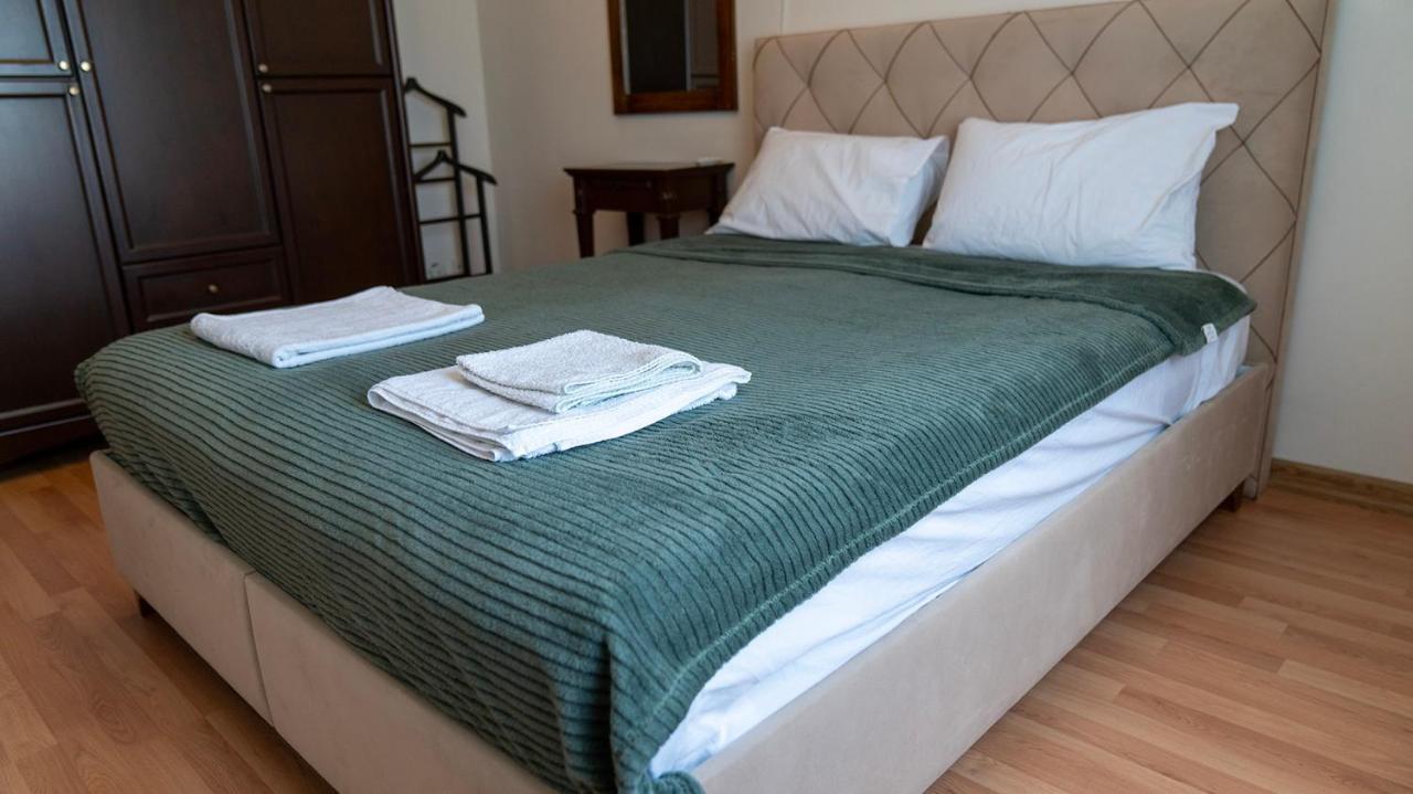 Spacious With Sea And Mountain View Villa Kemer