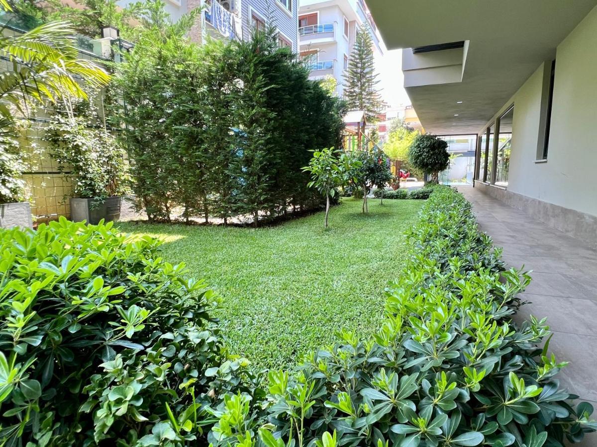 25 - Cleopatra Exclusive, Center Apartment