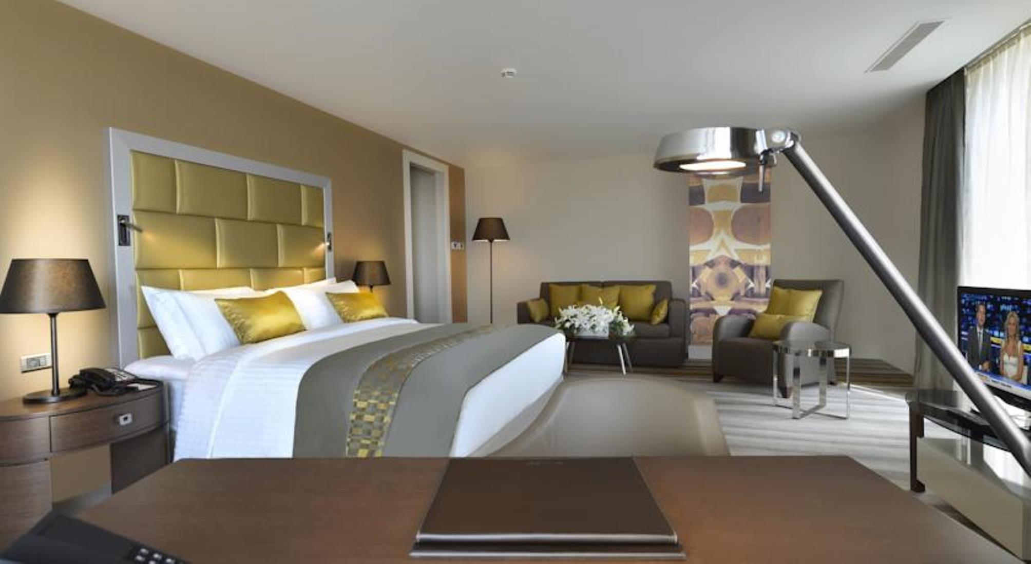 Hotel Wyndham Grand Europe 5*
