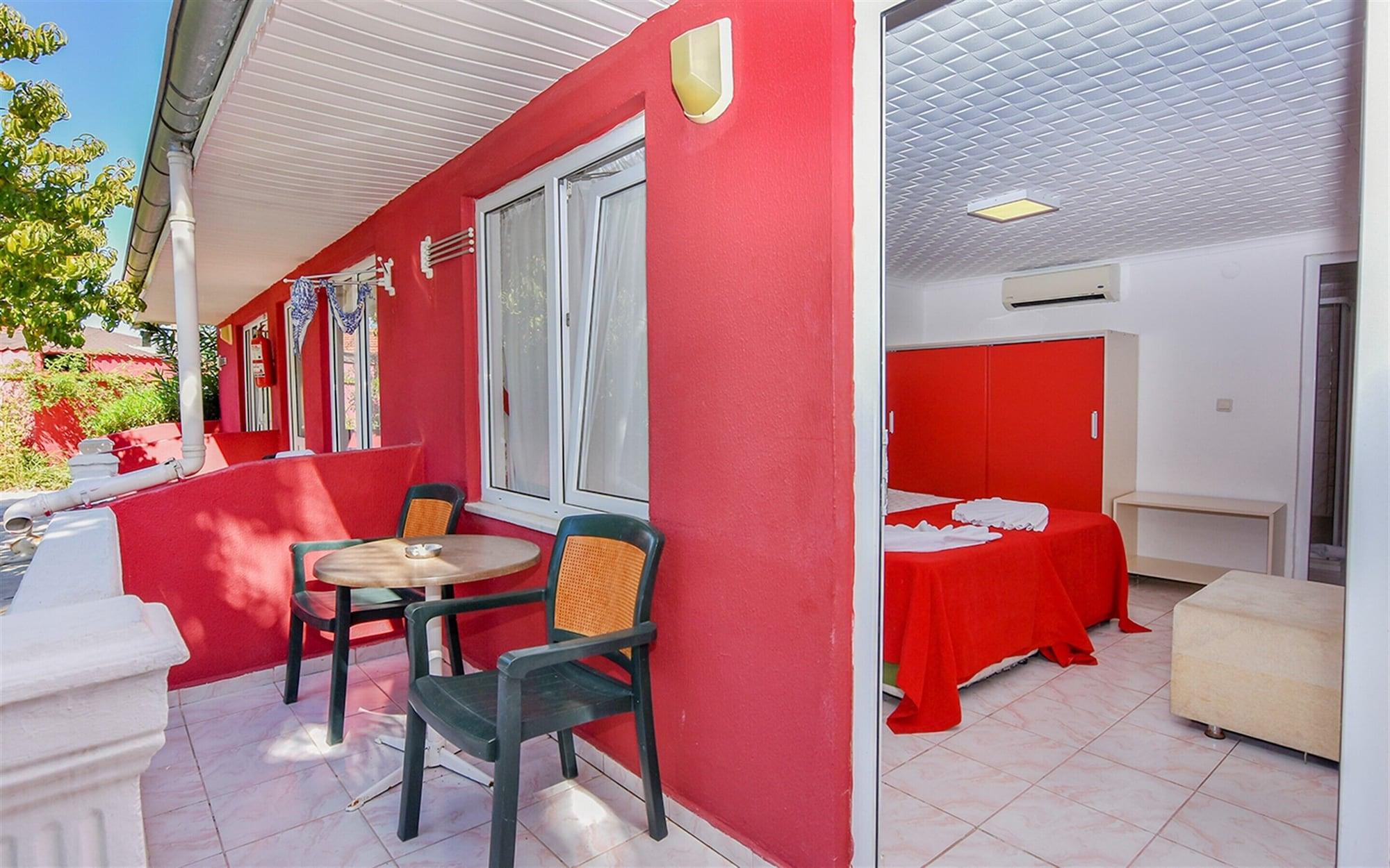 Hotel Altinkum 3*