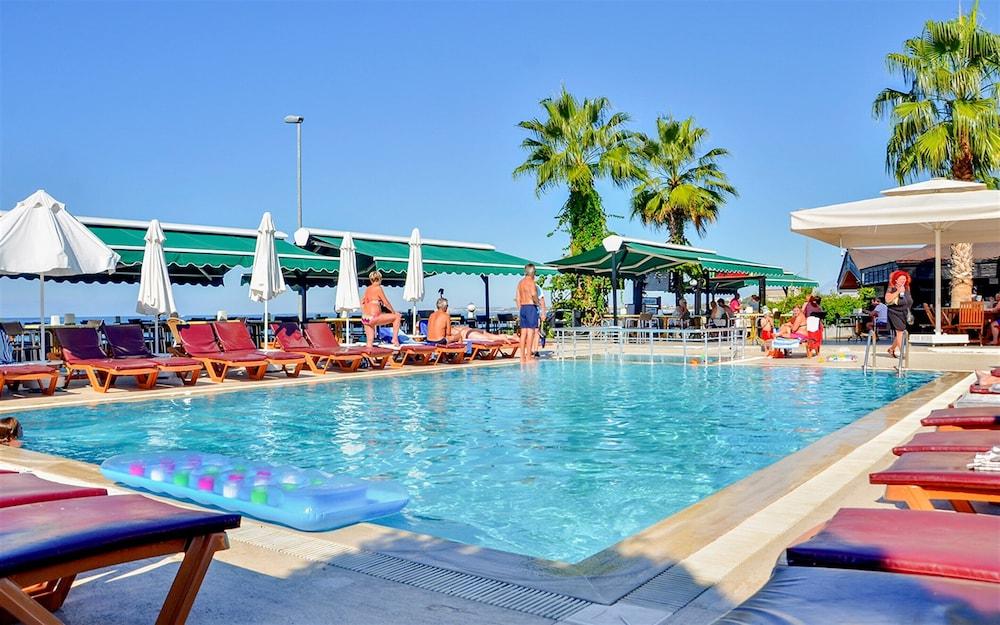 Altinkum 3* Side