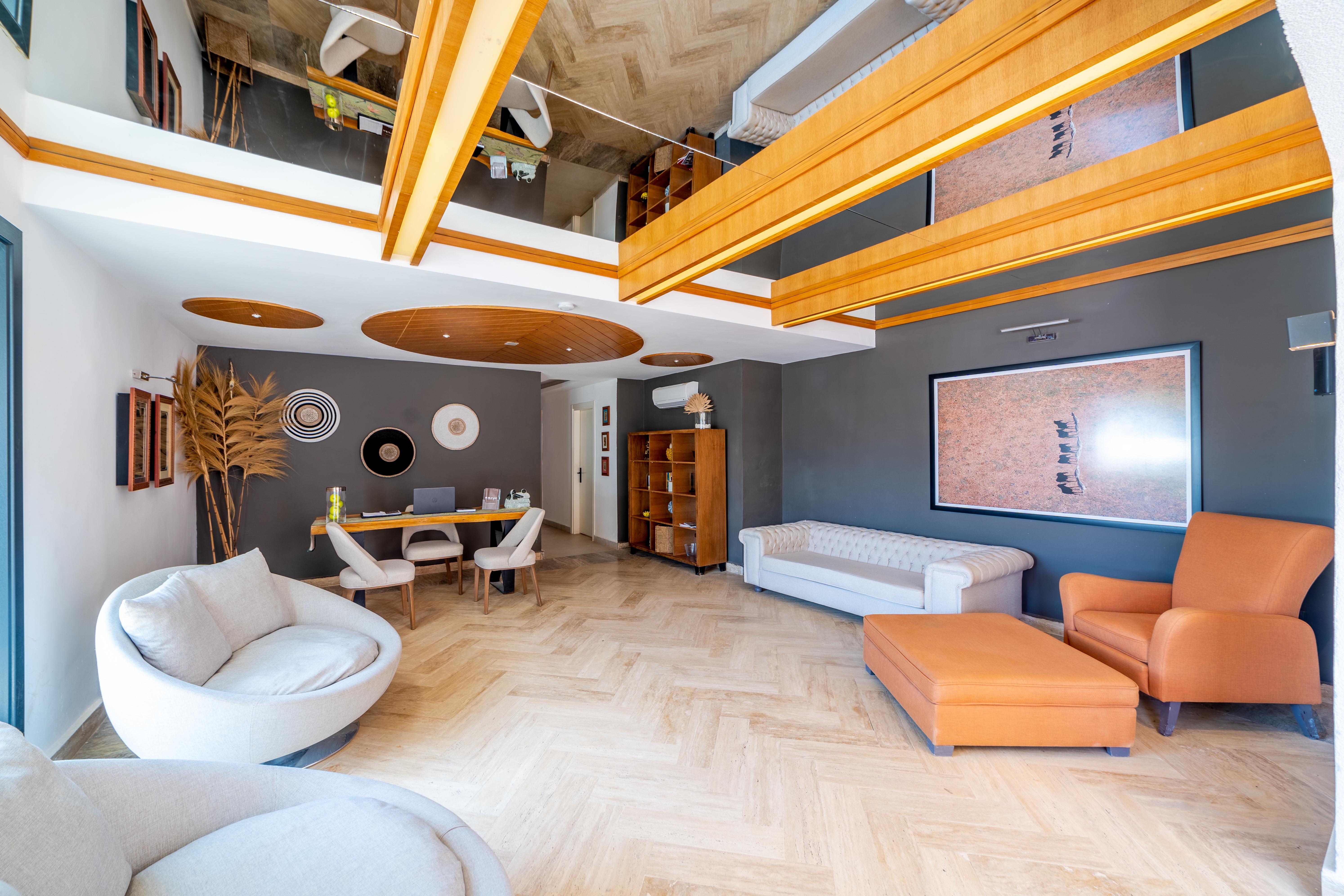 Moyo Luxury & 3*