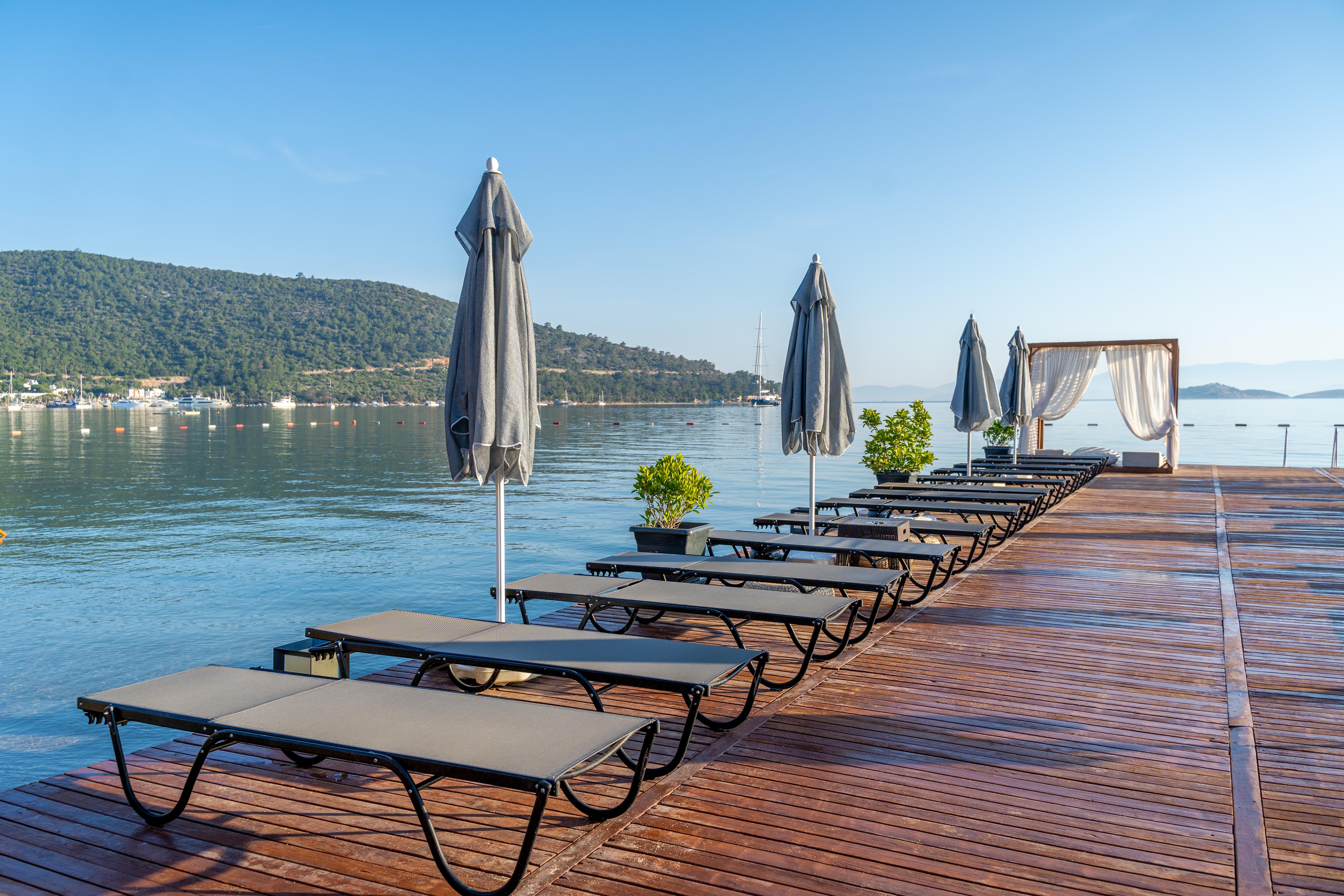 Hotel Moyo Luxury &