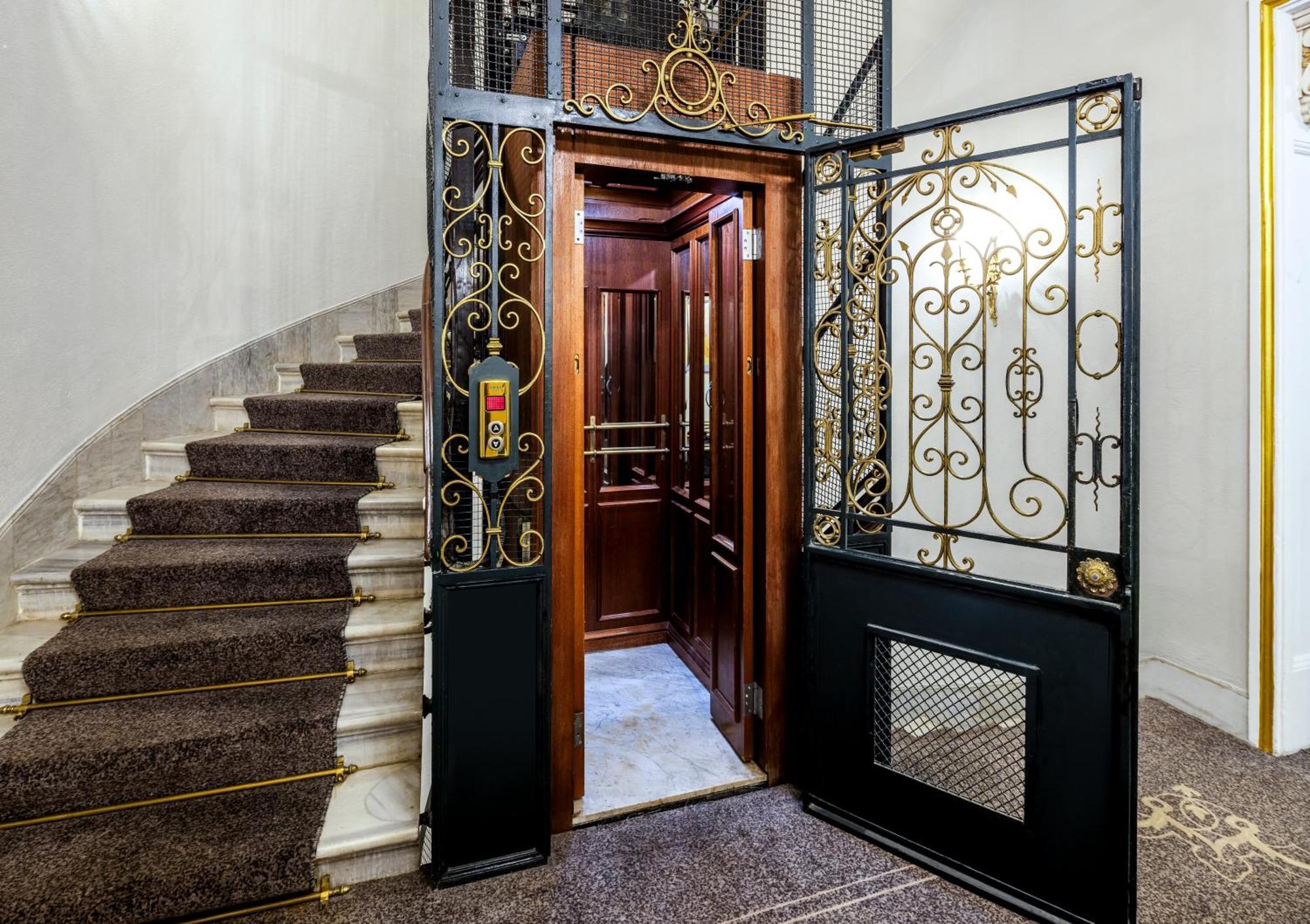 Hotel Palazzo Donizetti - Special Class 4*