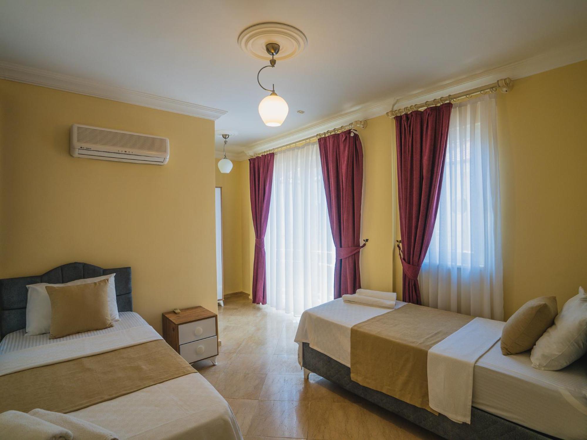 Aparthotel Sunset Aqua Lettings *