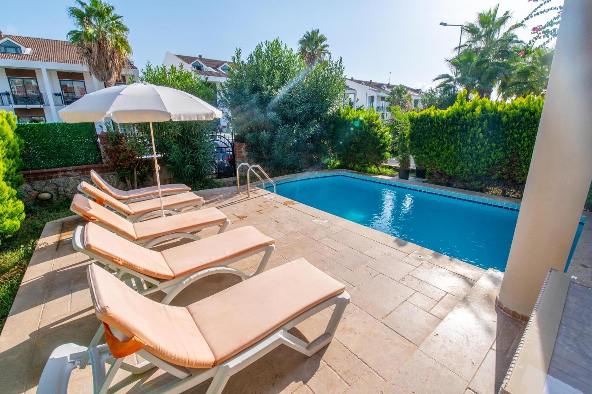 Sunset Aqua Lettings Aparthotel *