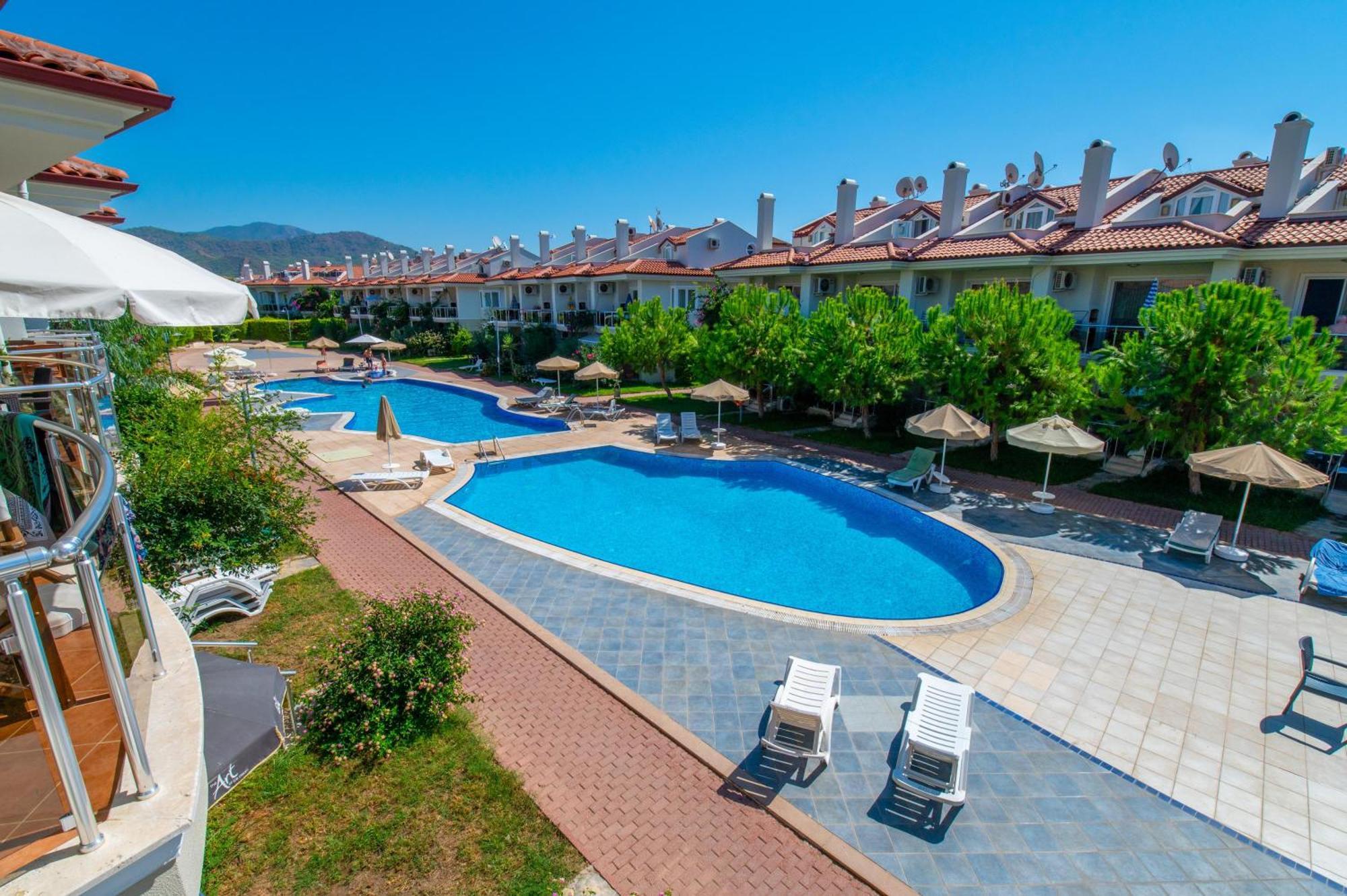 Sunset Aqua Lettings Aparthotel