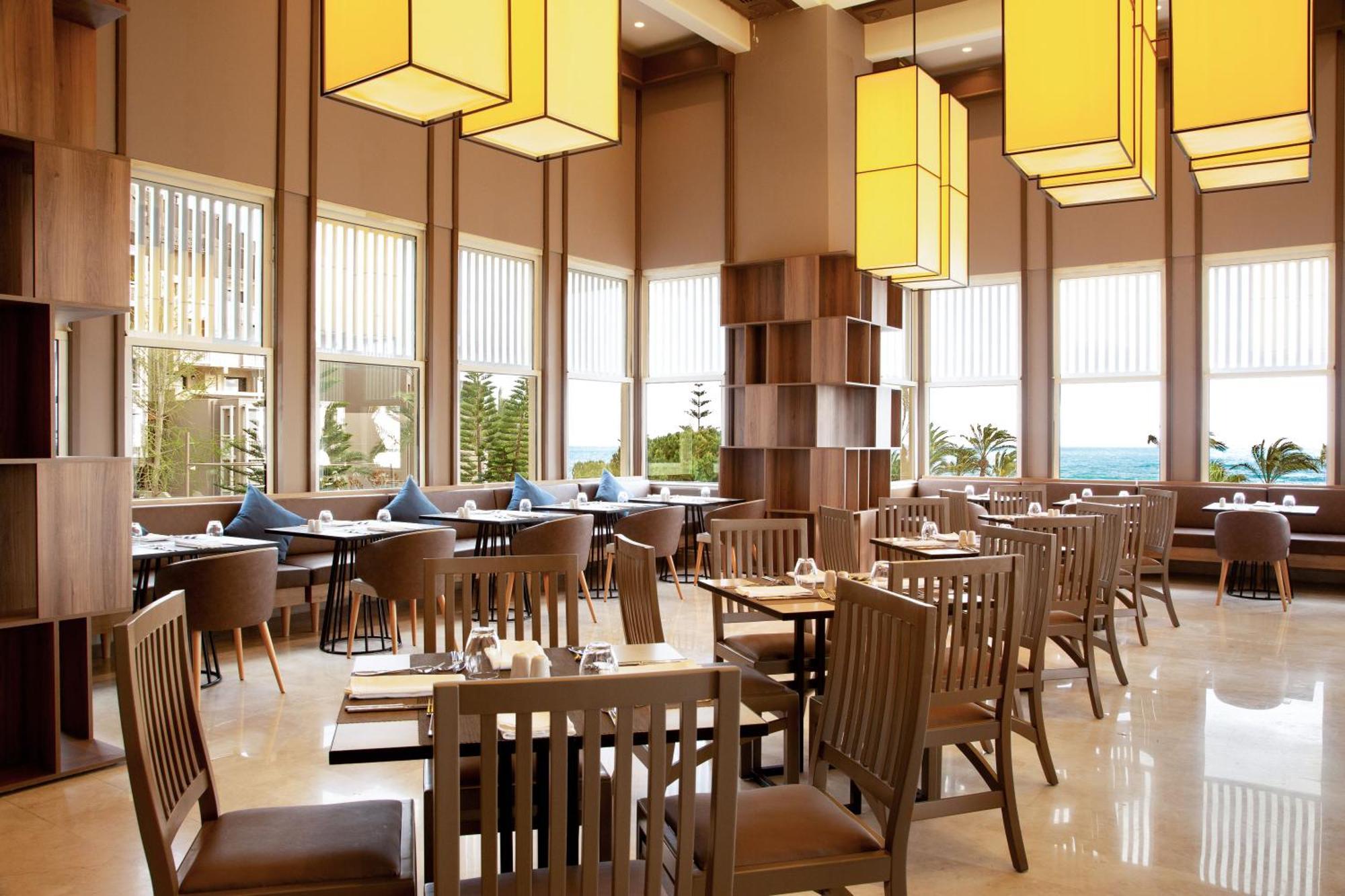 Resort Paloma Perissia 5*