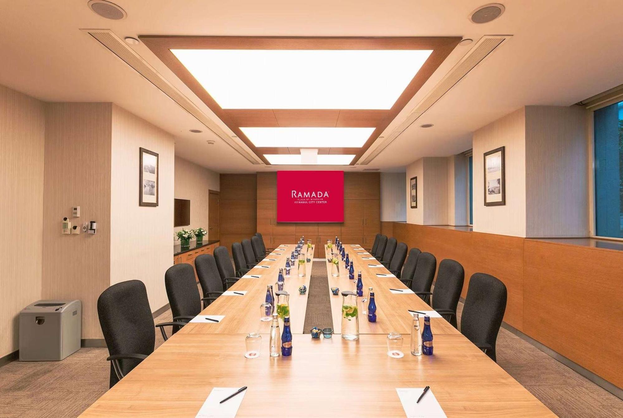 Hotel Ramada Plaza By Wyndham City Center (adults Only) Istanbul
