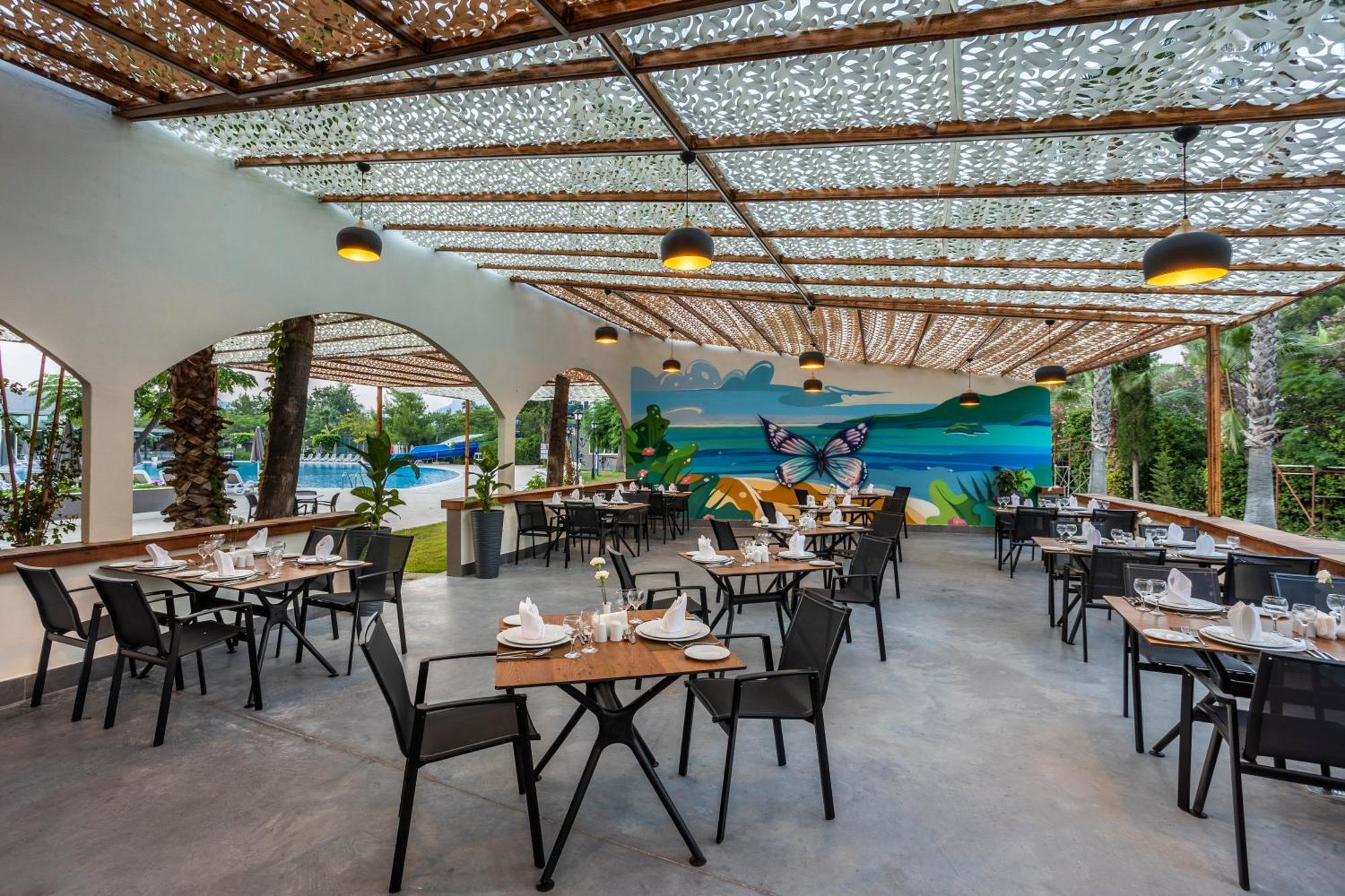 Hotel Simena Comfort 4*