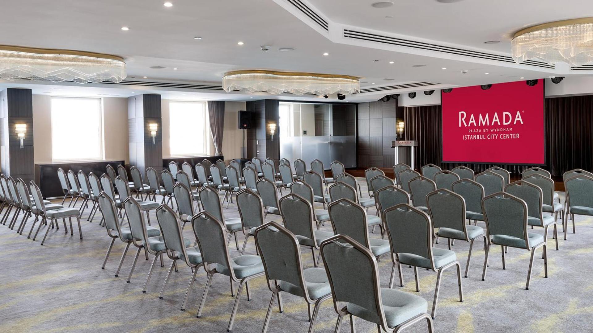 Ramada Plaza By Wyndham City Center (adults Only)