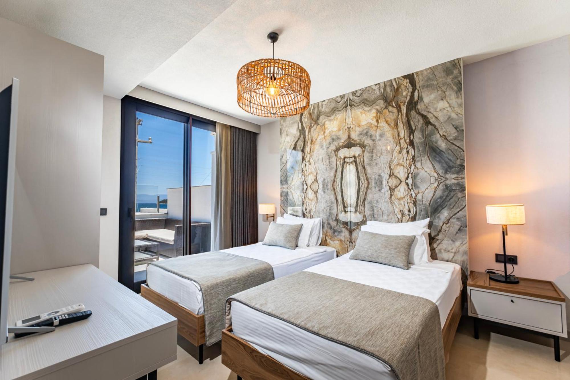 Babana Hotel 2*