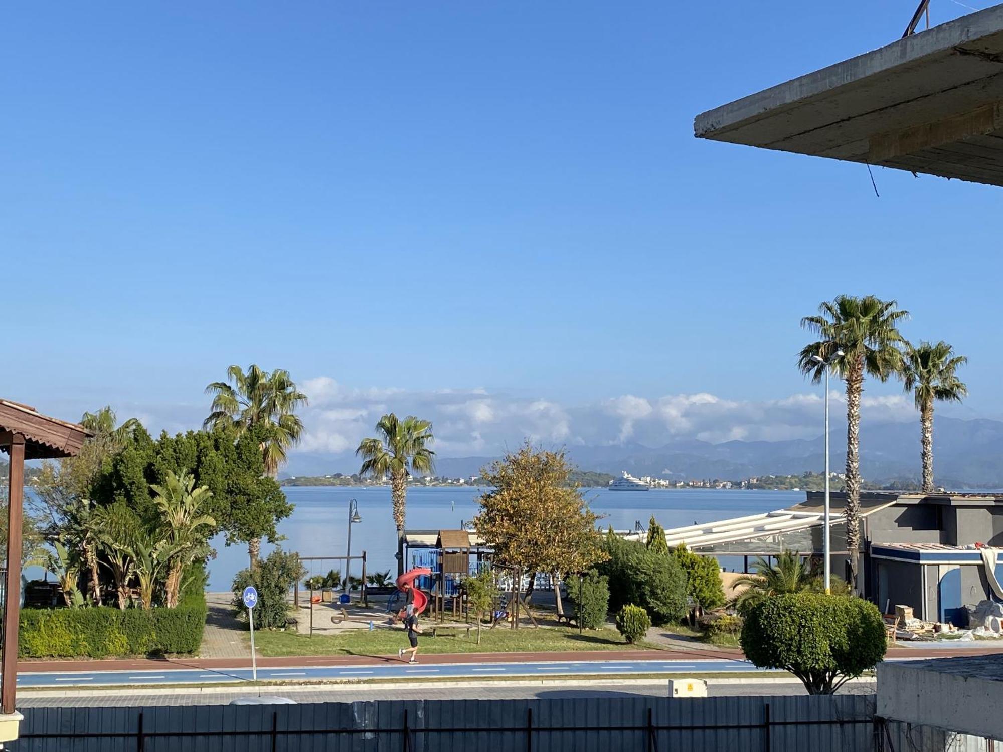 Aparthotel Yali