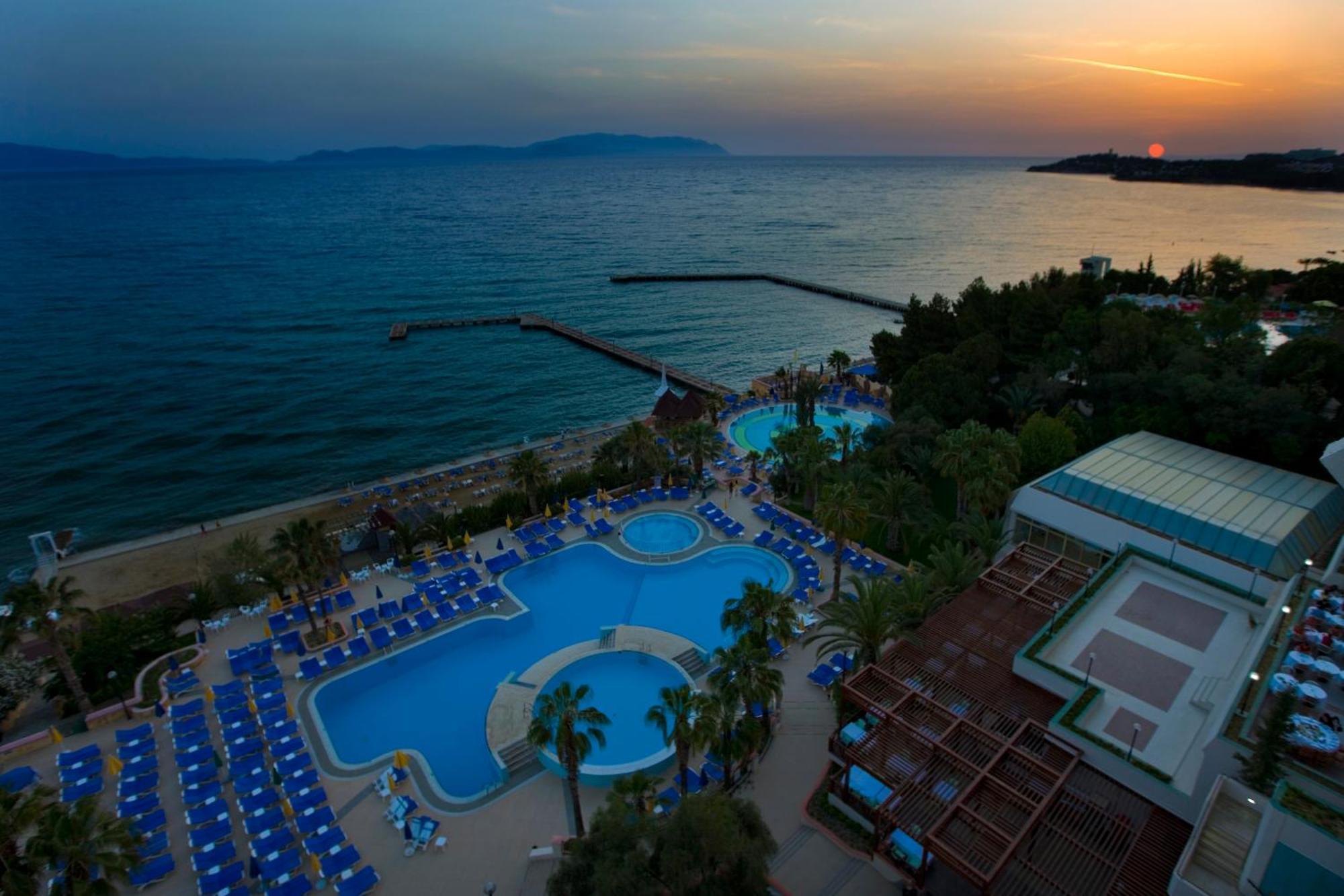 Fantasia Deluxe Kusadasi