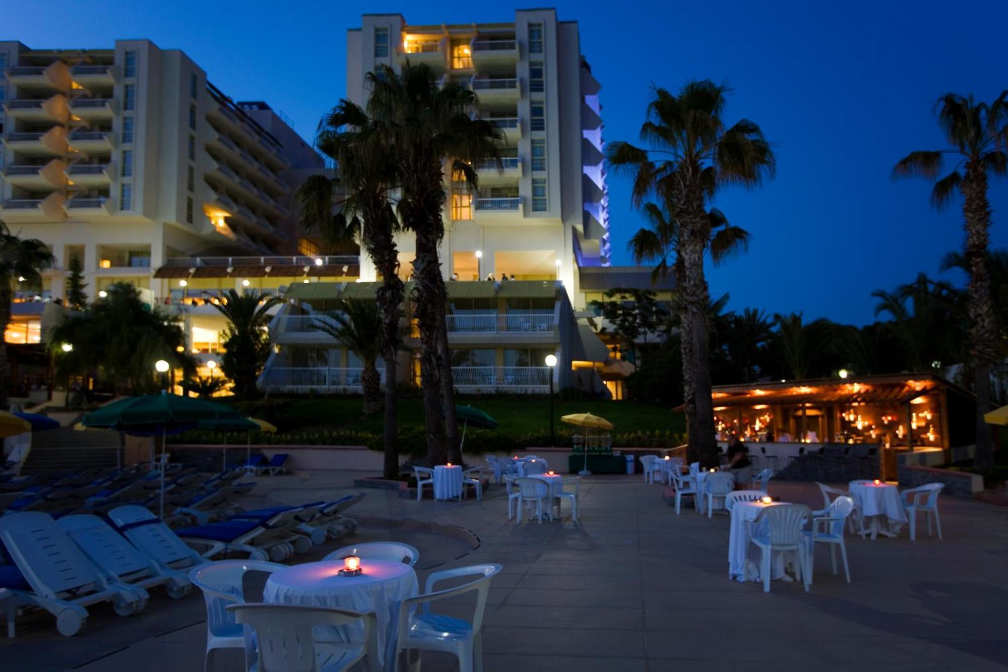 Hotel Fantasia Deluxe
