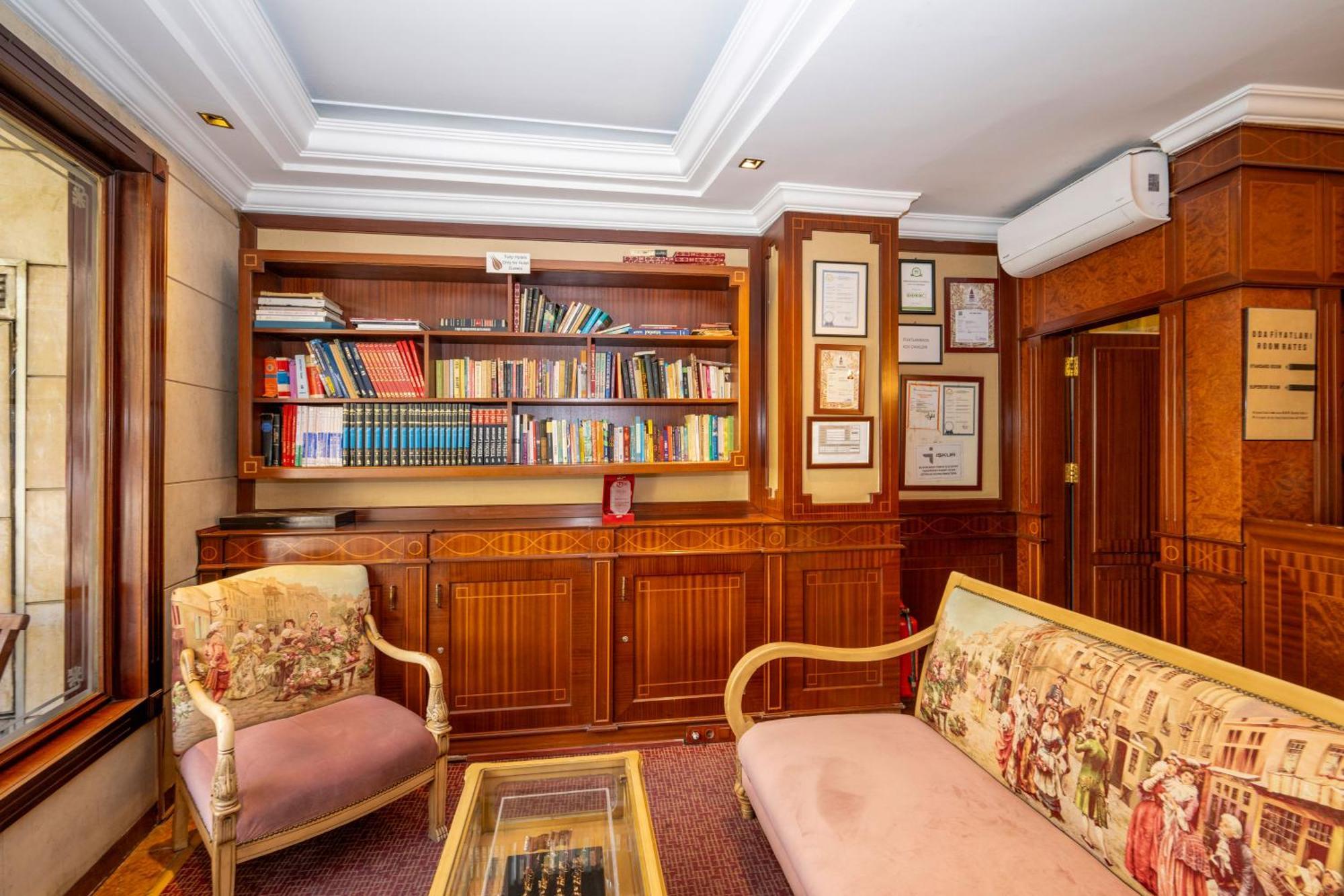 Hotel Pera Rose & Spa