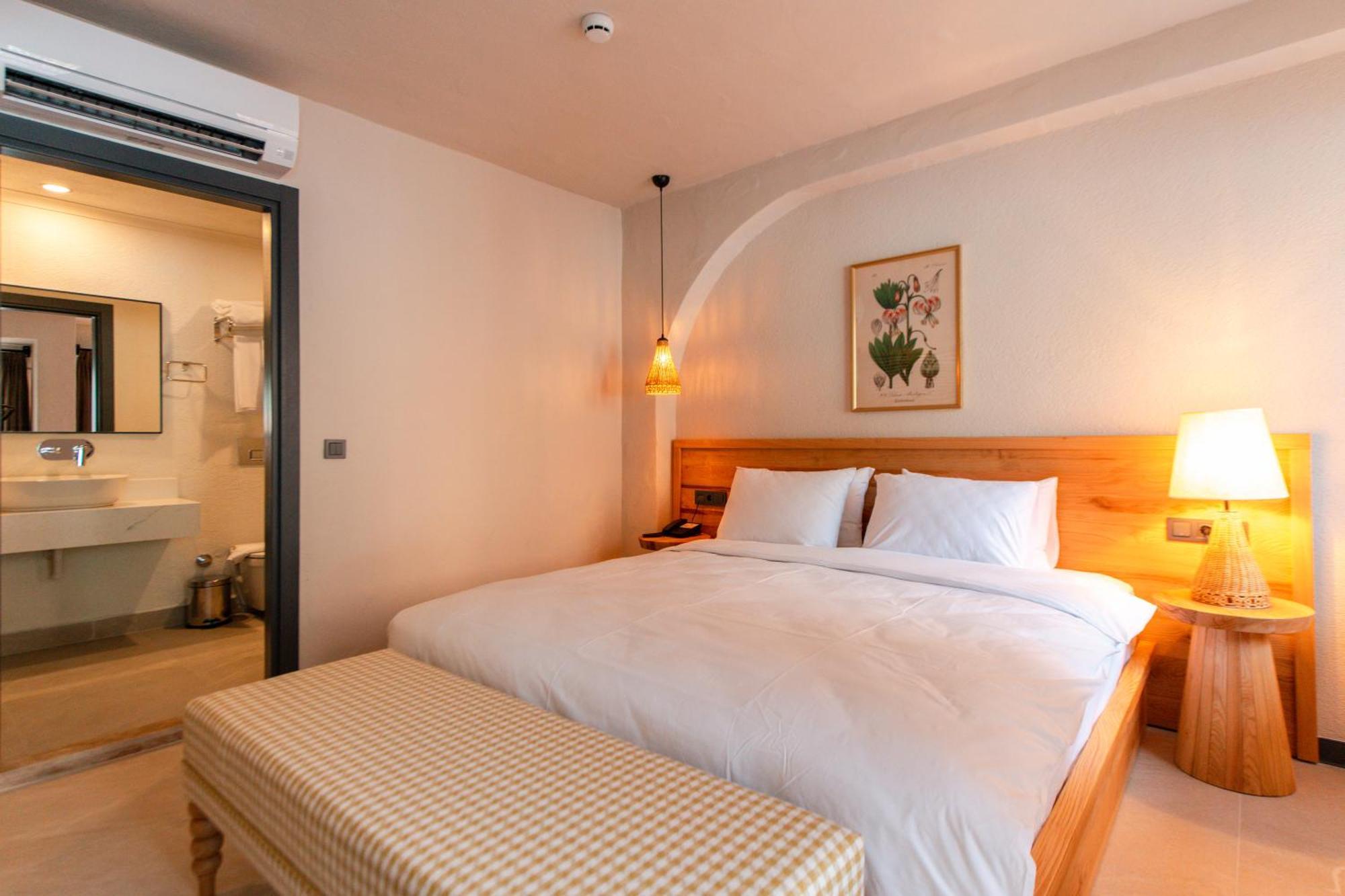 Unsal Hotel