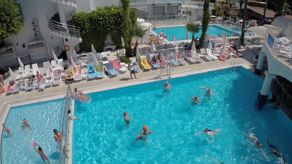 Hotel Club Atrium &