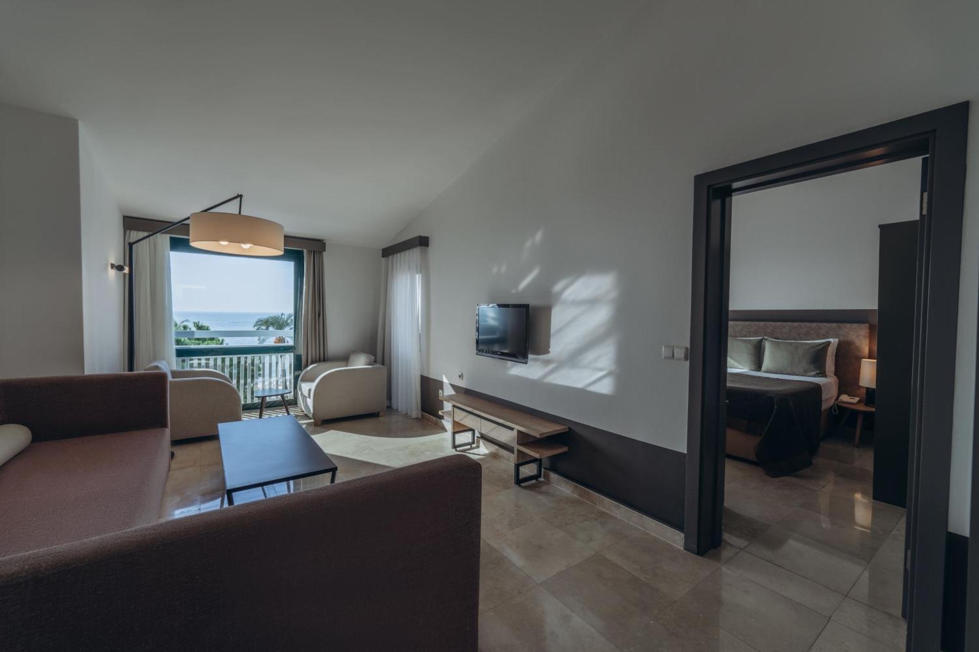 Paloma Perissia Resort 5*